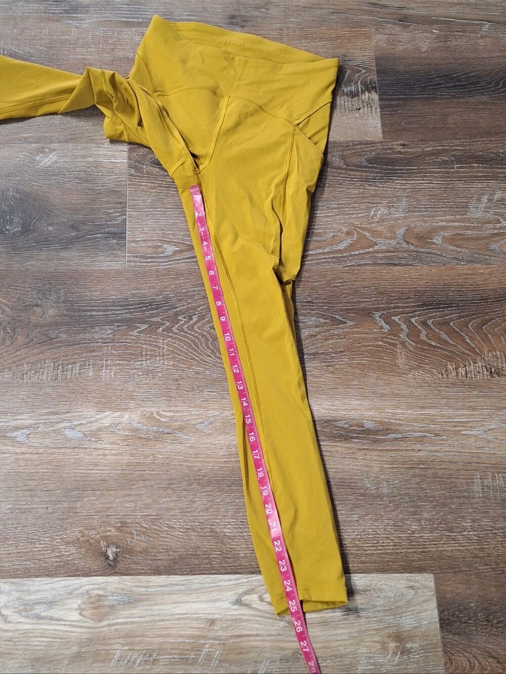 Lululemon Athletica High-Rise Side Pocket Leggings in Auric Gold, Small - Picture 10 of 11